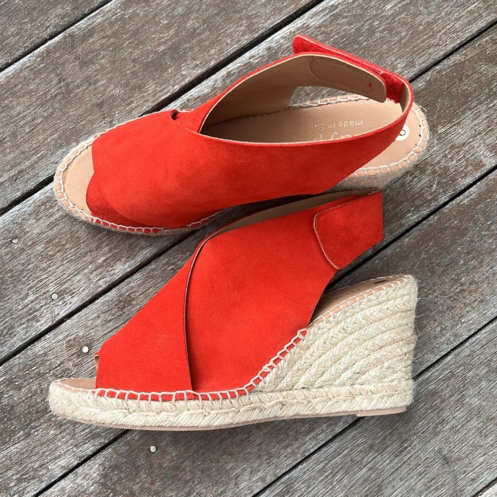 Maypol made in Spain red wedge heel espadrilles. - Picture 3 of 7